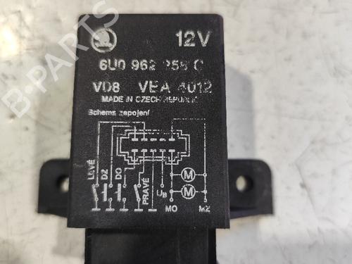 Used Electronic module Electronic module SKODA FELICIA I Estate (6U5) [1995-1998] 31732859 31732859