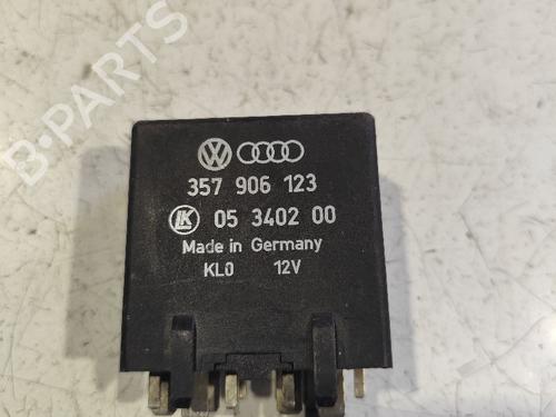 Módulo eletrónico VW PASSAT B5 (3B2) [1996-2001]  31732852