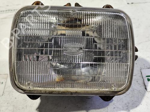 Used Left headlight MITSUBISHI L200 (K3_T, K2_T, K1_T, K0_T) [1983-1999]  31733844