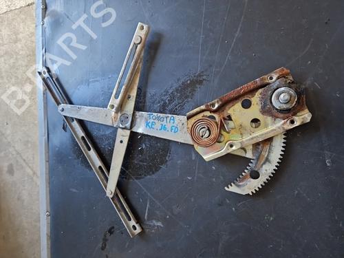 Used Front right window mechanism TOYOTA COROLLA (KE_, TE_) [1970-1982]  31727630
