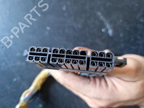 Used Headlight switch TOYOTA COROLLA Hatchback (KE, TE) [1972-1980]  31727478