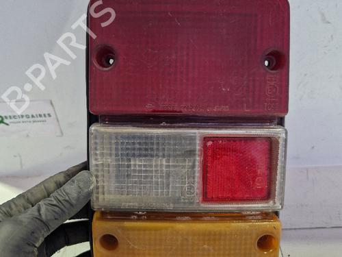 Farolim esquerdo NISSAN URVAN Bus (E23) [1980-1988]  31736656