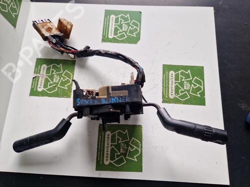 Used Headlight switch Headlight switch MITSUBISHI SPACE RUNNER MPV (N1_W, N2_W) [1991-1999] 31729321 31729321