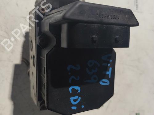 Used ABS pump MERCEDES-BENZ VITO / MIXTO Van (W639) [2003-2026]  31731460