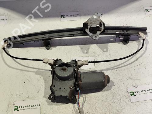 Rudehejsemekanisme Højre foran NISSAN PRIMERA (P11) [1996-2002]  31736379