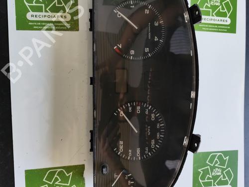 Used Instrument cluster Instrument cluster 31728608 31728608