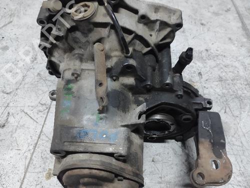 Getriebe für VW POLO II (86C, 80) [1981-1994]  31738568