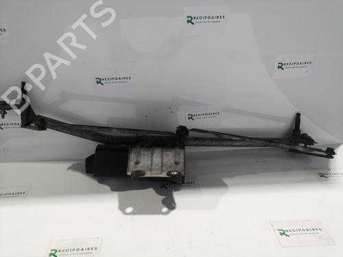 Used Front wiper motor RENAULT CLIO I (B/C57_, 5/357_) [1990-1999]  31729805