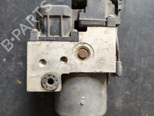 Used ABS pump RENAULT MEGANE I Classic (LA0/1_) [1996-2008]  31727538