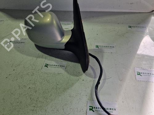 Used Right mirror Right mirror 31732822 31732822