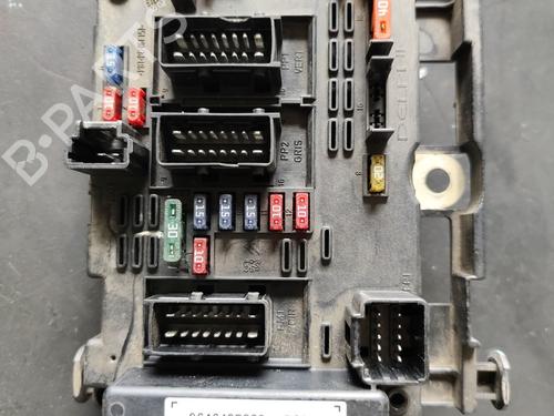 Used Fuse box CITROËN XSARA (N1) [1997-2005]  31728025