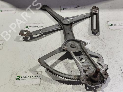 Used Front right window mechanism Front right window mechanism MERCEDES-BENZ C-CLASS (W202) [1993-2000] 31735923 31735923