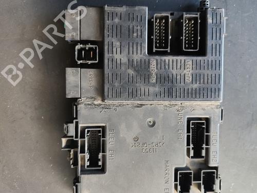 Used Fuse box CITROËN XSARA (N1) [1997-2005]  31728033