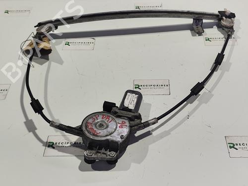Used Front right window mechanism Front right window mechanism FIAT PUNTO (176_) [1993-1999] 31728937 31728937