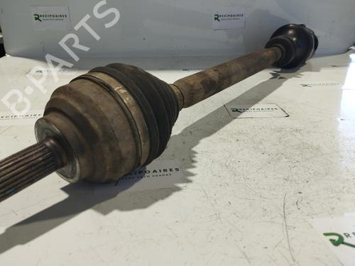 Used Left front driveshaft RENAULT LAGUNA I (B56_, 556_) [1993-2002]  31734451