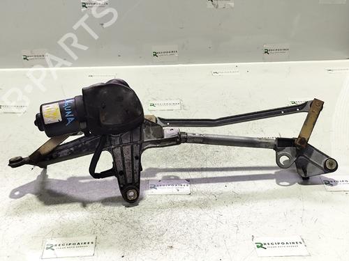 Used Front wiper motor RENAULT LAGUNA I (B56_, 556_) [1993-2002]  31744380