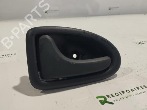 Used Front left exterior door handle RENAULT CLIO II (BB_, CB_) [1998-2016]  31740811