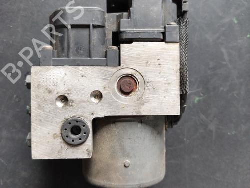 Used ABS pump RENAULT CLIO II (BB_, CB_) [1998-2016]  31727597