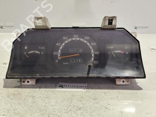 Used Instrument cluster MITSUBISHI L 300 / DELICA II Platform/Chassis (L03_P) [1980-2026]  31741204