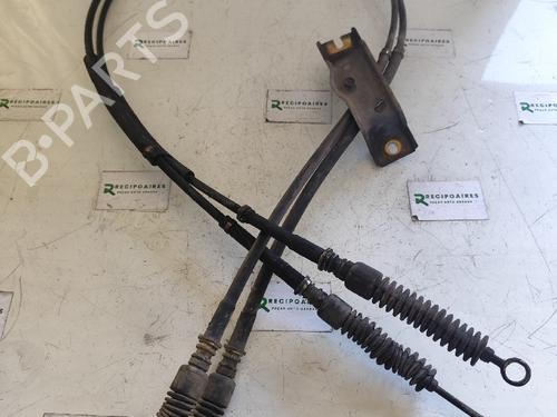 Used Gear lever MITSUBISHI L 300 / DELICA II Platform/Chassis (L03_P) [1980-2026]  31731977