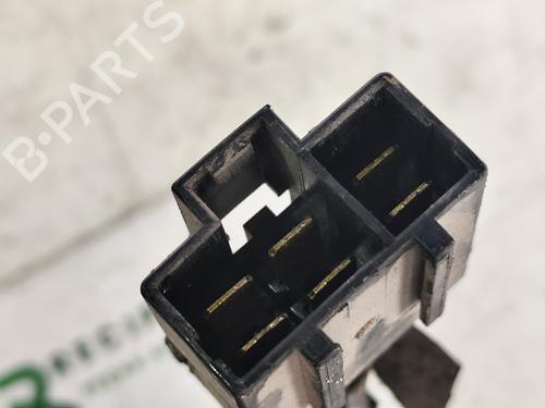 Used Switch MITSUBISHI L 300 / DELICA II Platform/Chassis (L03_P) [1980-2026]  31731937