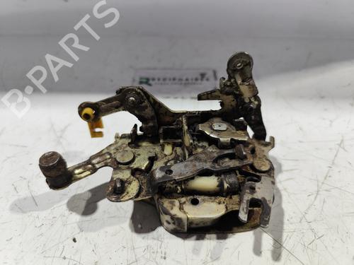 Used Front right lock NISSAN PICK UP (720) [1980-1986]  31734226