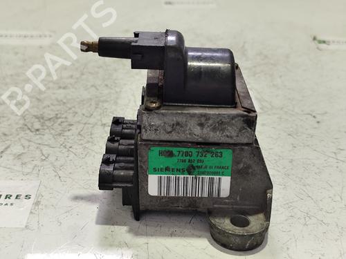 Used Ignition coil RENAULT LAGUNA I (B56_, 556_) [1993-2002]  31741669