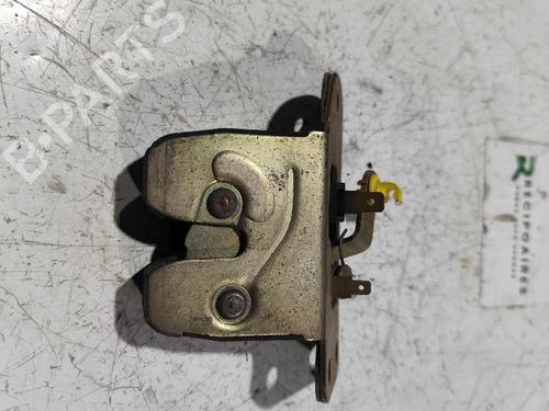 Bagklap lås VOLVO V40 Estate (645) [1995-2004]  31733570