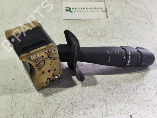 Used Steering column stalk RENAULT MEGANE I (BA0/1_) [1995-2004]  31734241