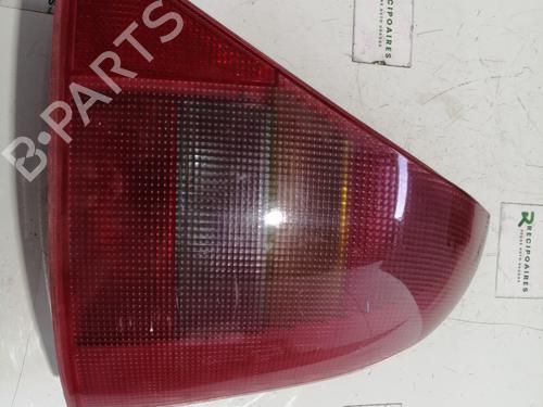 Used Right taillight RENAULT CLIO II (BB_, CB_) [1998-2016]  31730155