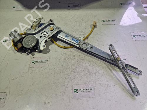 Elevalunas trasero derecho MAZDA B-SERIE (UN) [1998-2008]  31733382