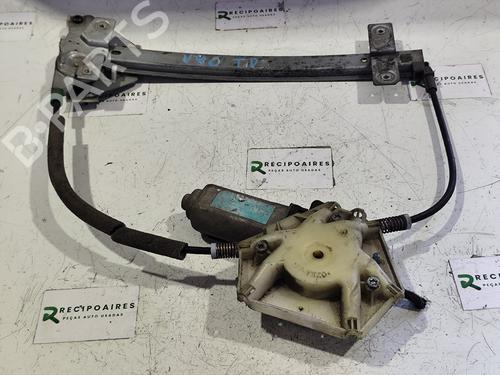 Vindusheismekanisme høyre bak VOLVO V40 Estate (645) [1995-2004]  31735488