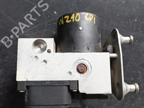 Used ABS pump MERCEDES-BENZ E-CLASS (W210) [1995-2003]  31727265