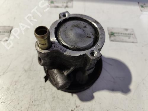 Used Steering pump RENAULT LAGUNA I (B56_, 556_) [1993-2002]  31731001