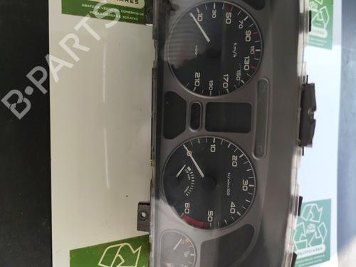 Used Instrument cluster Instrument cluster 31728582 31728582