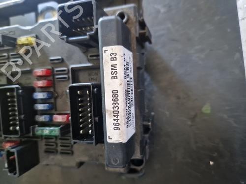 Used Fuse box CITROËN XSARA (N1) [1997-2005]  31727441