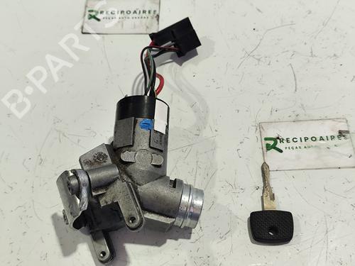 Used Switch MERCEDES-BENZ VITO Van (W638) [1997-2003]  31737972