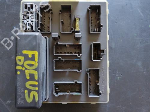 Used Fuse box FORD FOCUS I (DAW, DBW) [1998-2009]  31727882
