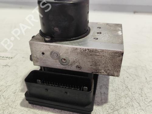 Used ABS pump MERCEDES-BENZ C-CLASS (W203) [2000-2007]  31741093