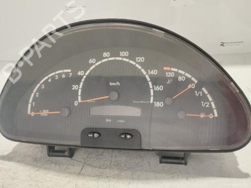 Used Instrument cluster MERCEDES-BENZ SPRINTER 2-t Bus (B901, B902) [1995-2006]  31741044