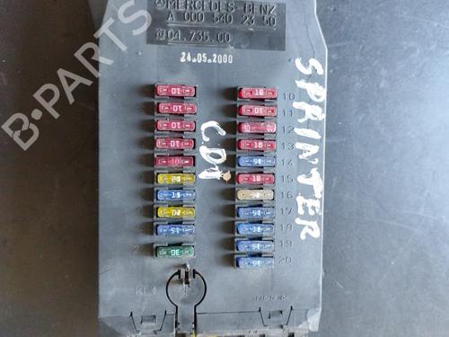 Used Fuse box MERCEDES-BENZ SPRINTER 2-t Bus (B901, B902) [1995-2006]  31727750