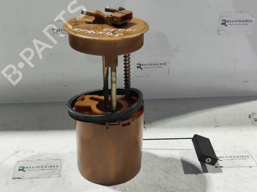 Used Fuel pump MERCEDES-BENZ SPRINTER 2-t Van (B901, B902) [1995-2006]  31734342