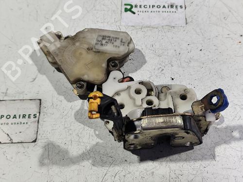 Used Front left lock NISSAN ALMERA II (N16) [2000-2026]  31735034