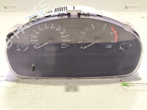 Used Instrument cluster Instrument cluster MITSUBISHI CARISMA (DA_) [1995-2006] 31744142 31744142