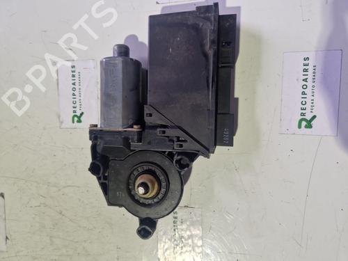 Used Left front window motor AUDI A4 B6 (8E2) [2000-2005]  31730675