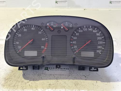 Used Instrument cluster VW BORA I (1J2) [1998-2013]  31726941