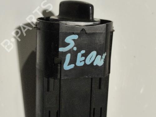Used Headlight switch SEAT LEON (1M1) [1999-2006]  31745657