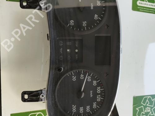 Used Instrument cluster RENAULT TRAFIC II Van (FL) [2001-2026]  31728661