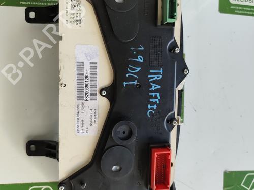 Instrument cluster RENAULT TRAFIC II Van (FL) | BP31728661C47