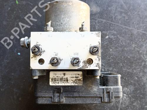 Used ABS pump HYUNDAI TRAJET (FO) [1999-2008]  31727355